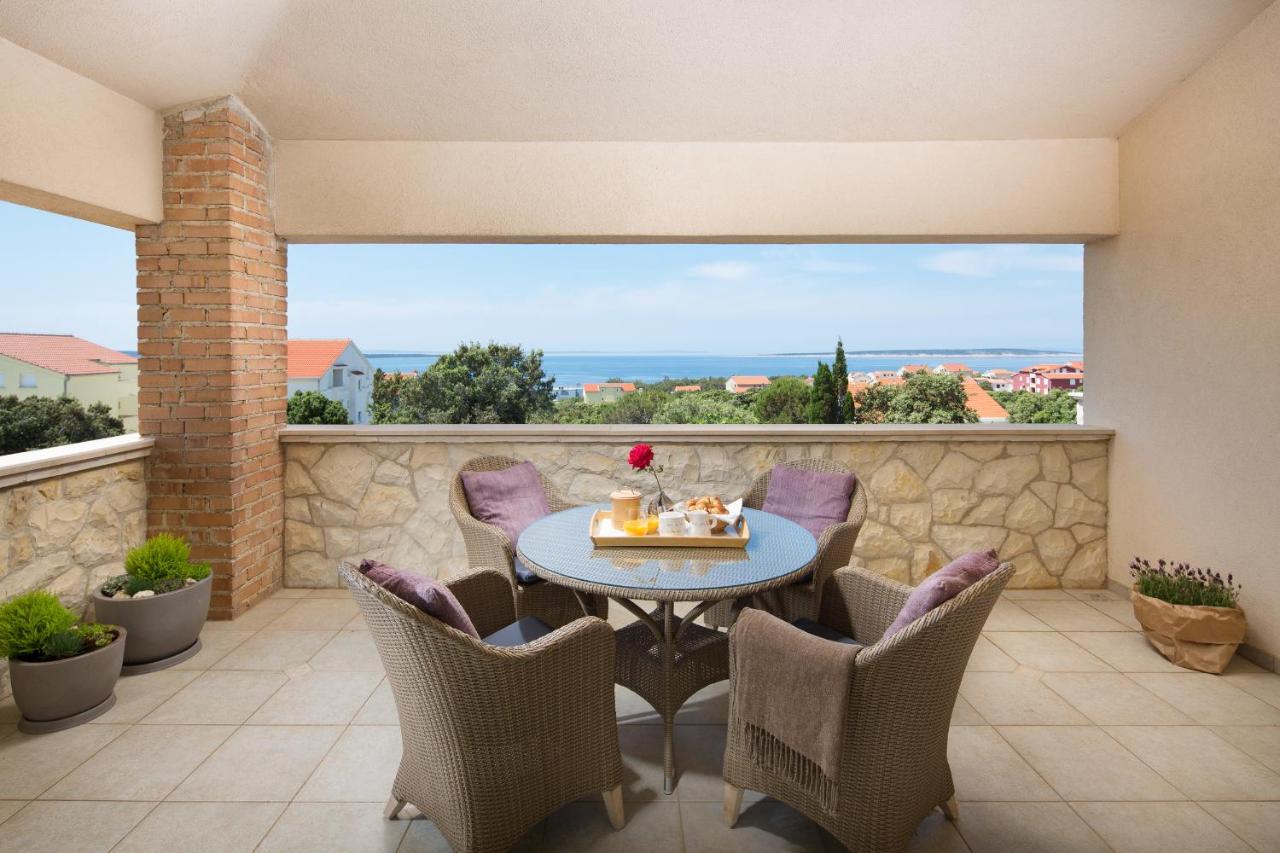 Villa Pag Mandre Buitenkant foto