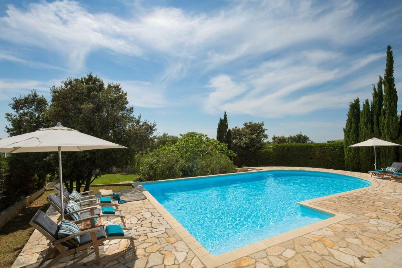 Villa Pag Mandre Buitenkant foto